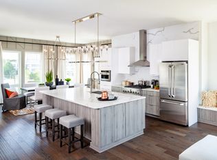 160 Ike Dr, Alexandria, VA 22314