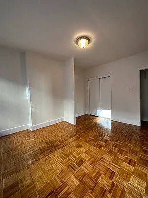 Rented by Peter R. Hungerford, LREB | media 17