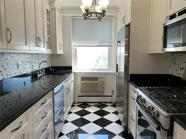 65 Glenbrook Road #9A, Stamford, CT 06902