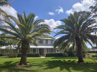 1226 SW Magnolia Bluff Dr, Palm City, FL 34990