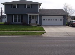 936 Fenway Dr, Lima, OH 45804