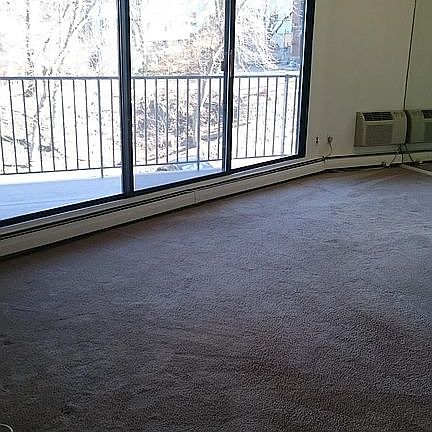 4th image of 1155 Warburton Ave APT 1A