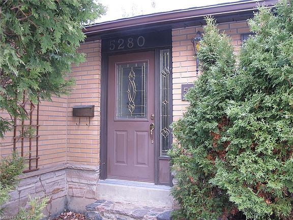 3rd image of 5280 Woodhaven Dr