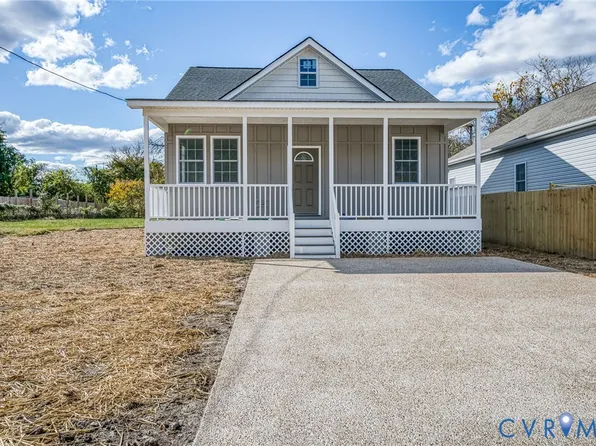 446 Byrne St, Petersburg, VA 23803