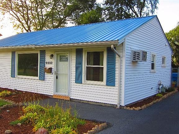 2nd image of 4403 Ferndale Dr
