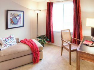 Hummingbird Pointe & The Gardens, Cleveland, OH 44129