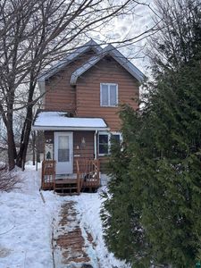 8 4th St, Proctor, MN, 55810