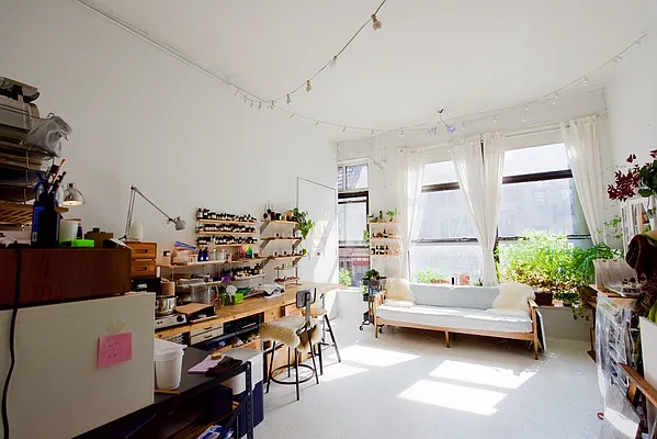 Rented by Nolita Group | media 13