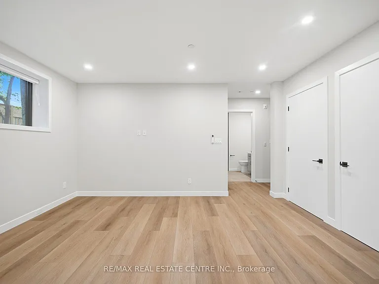 3 Zina St #2 — Photo 10
