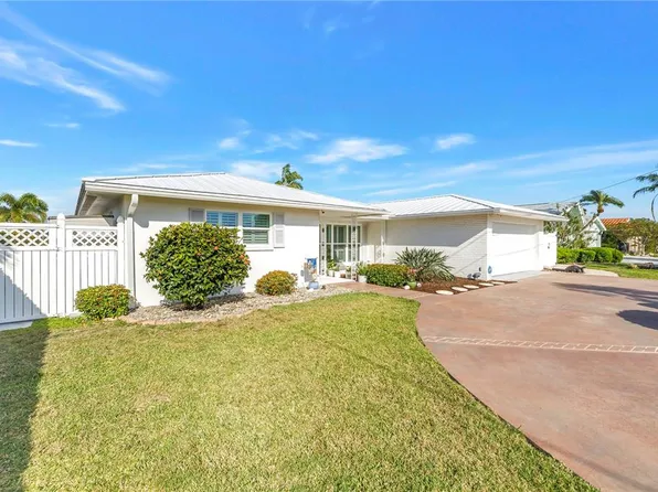 12475 4th St E, Treasure Island, FL 33706
