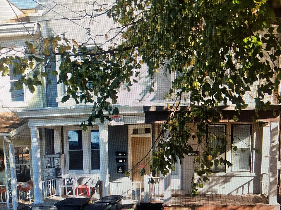 110 1/2 N 4th St #3