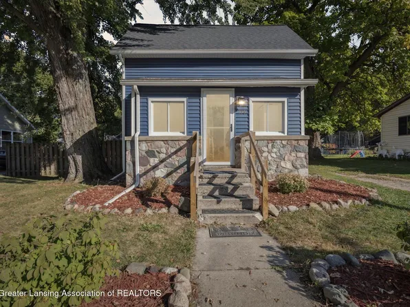 136 Jackson St, Sunfield, MI 48890