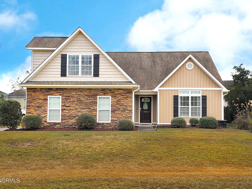 1st image of 1012 Deer Hill Dr