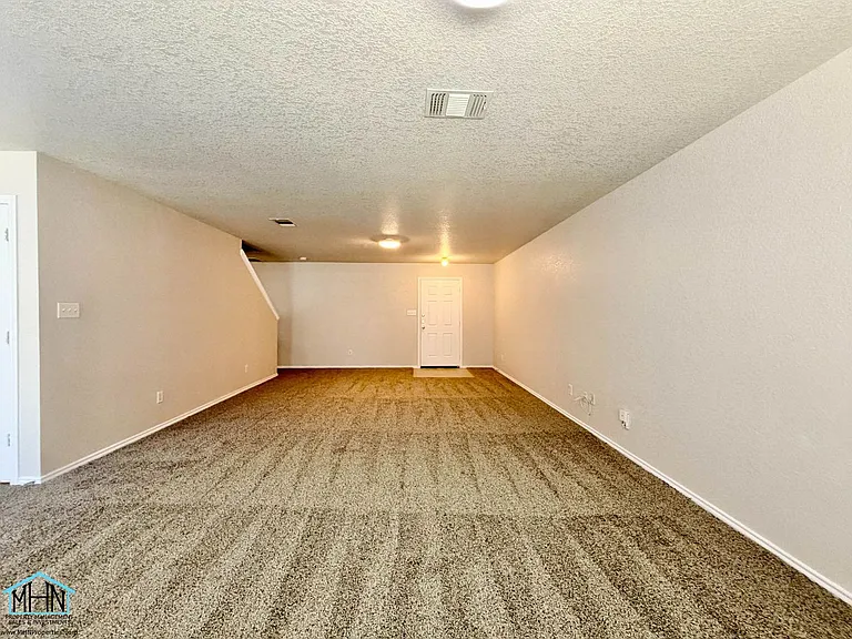 8326 Steep Valley — Photo 7