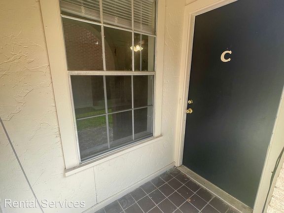 3rd image of 8125 Willow Bend Dr APT C