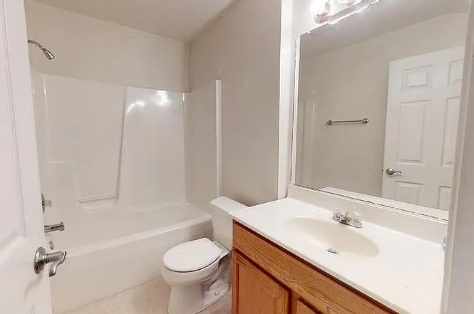3832 Thornhill Cir — Photo 33