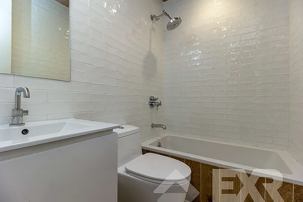 Rented by EXR | media 6