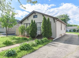 1610 W Monroe St, Waukegan, IL 60085