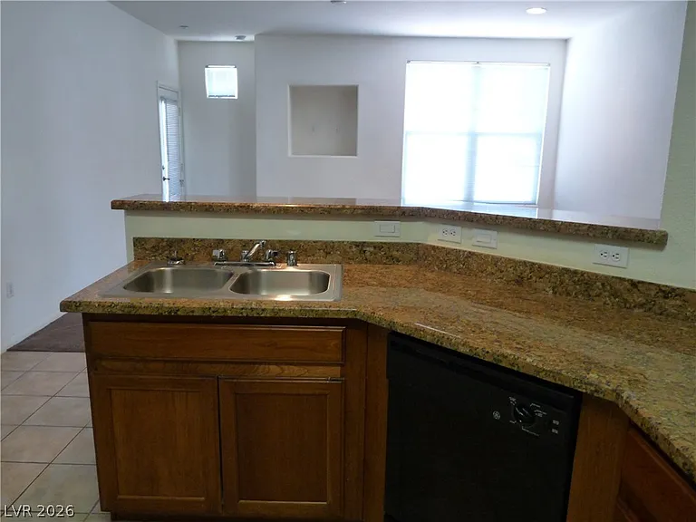 5855 Valley Dr #2030 — Photo 14