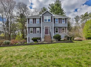 2 Stonehedge Dr, Wilmington, MA 01887