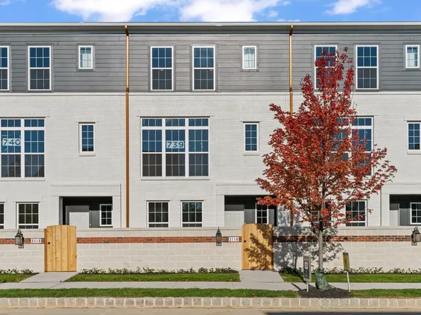 3116 Bullfinch Ln, Mechanicsburg, PA 17055