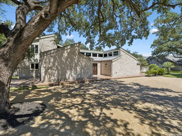 111 Wickford Way, Castle Hills, TX 78213