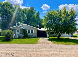 110 2nd Ave, Loma, MT 59460