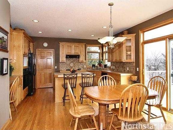 5th image of 3214 Black Oak Dr