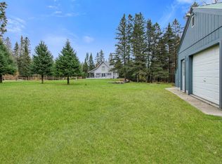 176 Sugar Camp Acres Rd, Pittsburg, NH 03592