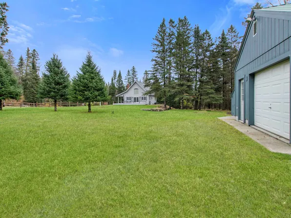 176 Sugar Camp Acres Road, Pittsburg, NH 03592