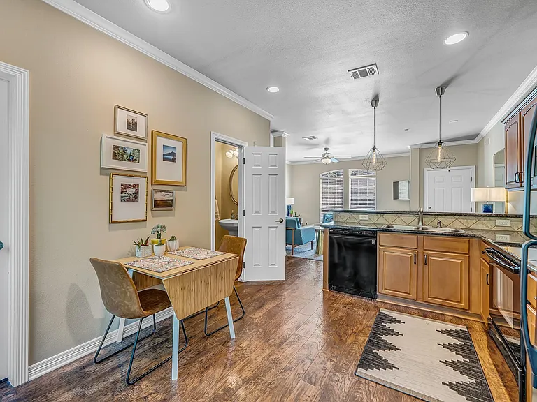305 Holleman Dr E #1506 — Photo 8