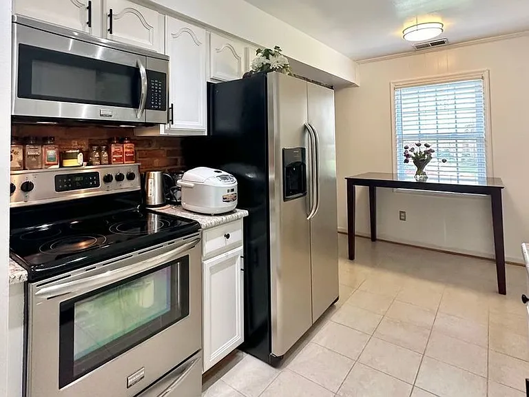 8131 Kingsway Ct — Photo 8