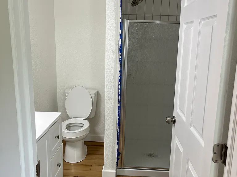 1104 S State Ave — Photo 11