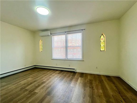 2nd image of 1932 E 29th St #2