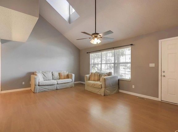 3rd image of 804 Olde Pioneer Trl APT 137R