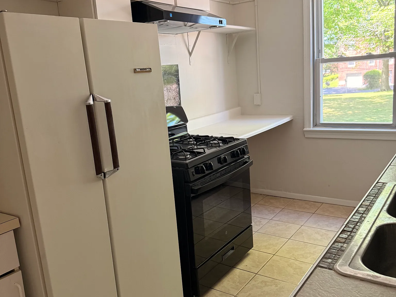 4042 Northfield Rd — Photo 3