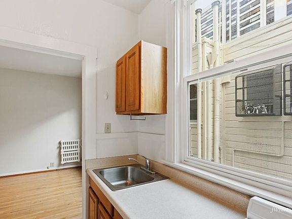 2nd image of 1140 Pine St APT 13
