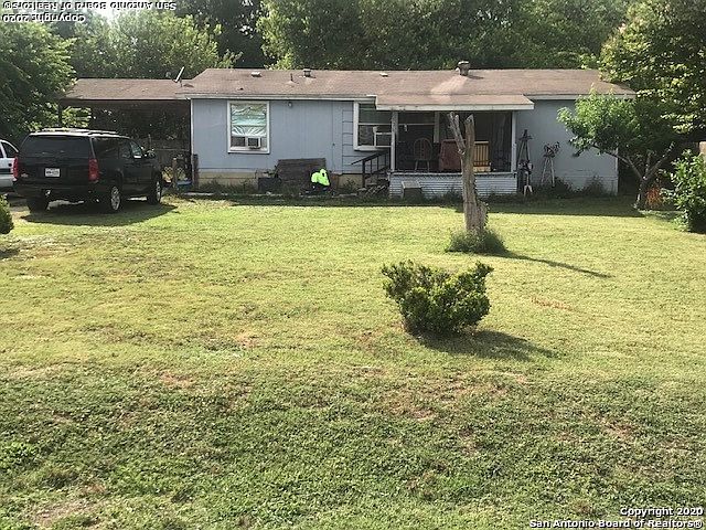 1st image of 526 Woodcreek Cir