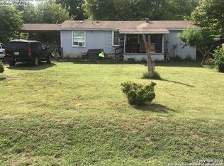 526 Woodcreek Cir, Mc Queeney, TX 78123