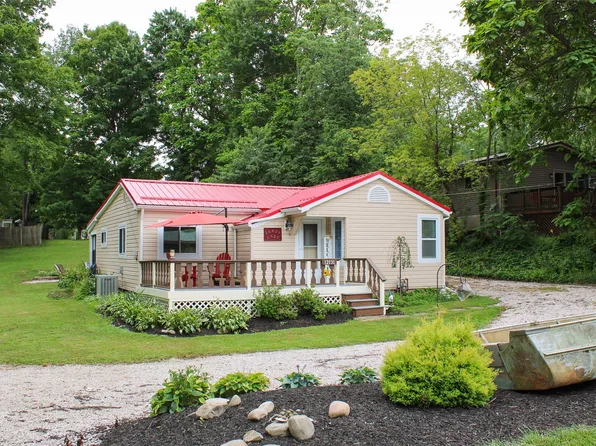 12131 Shady Ave, Conneaut Lake, PA 16316