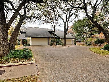 Townhouse in the Trees