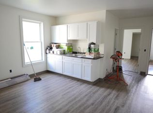 41 Day St, West Springfield, MA 01089