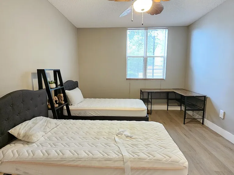 780 Sapodilla Ave #105 — Photo 20