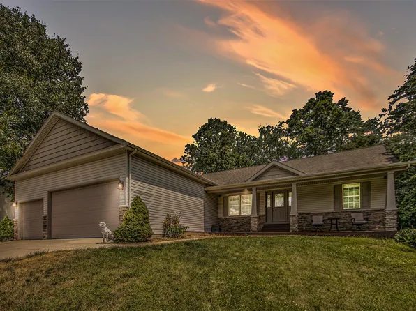 70449 Sunrise Dr, Edwardsburg, MI 49112