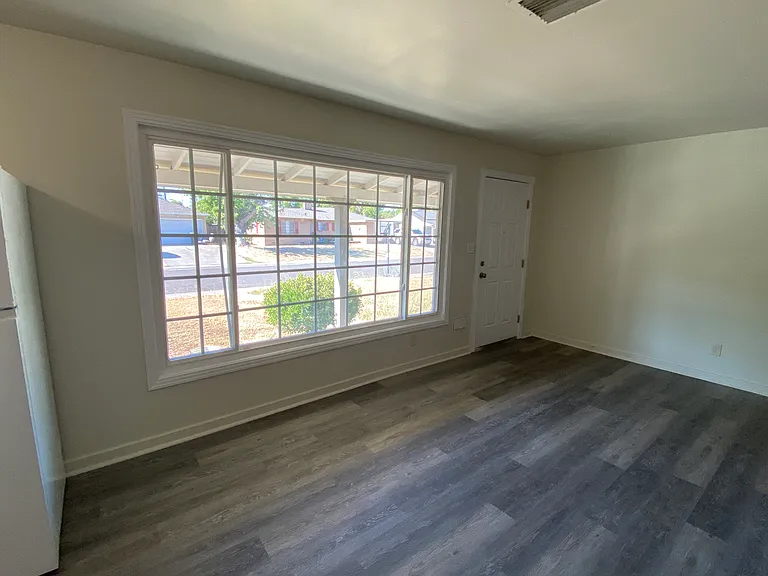 2417 Princeton Ave #1 — Photo 14