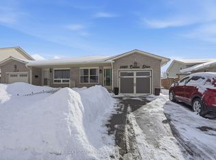 5880 Crimson Dr, Niagara Falls, ON L2G 7T7