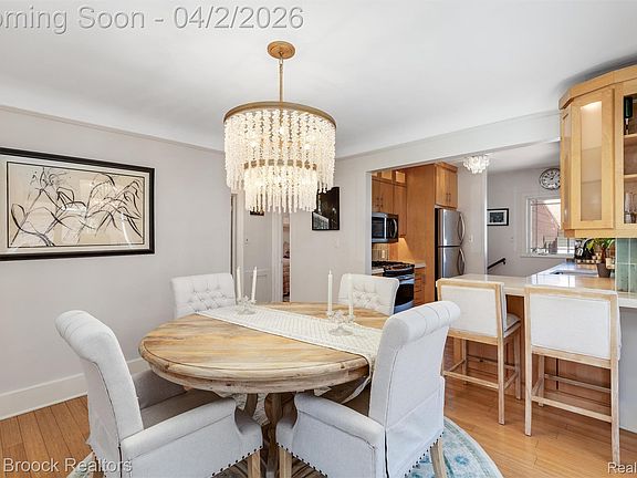 5th image of 49 Amherst Rd