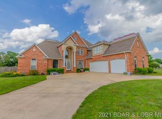 2512 Copperwood Dr, Lebanon, MO 65536