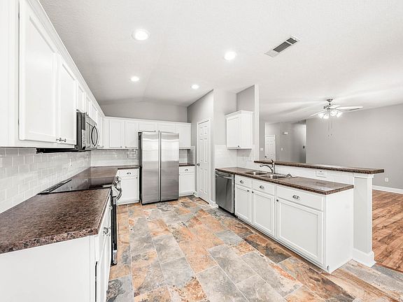 3rd image of 6509 Cold Water Dr