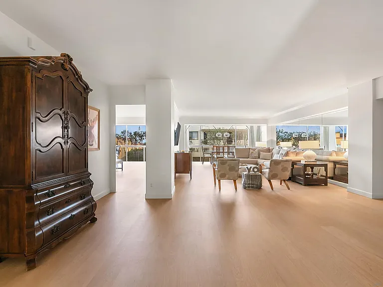 939 Coast Blvd #5G — Photo 6